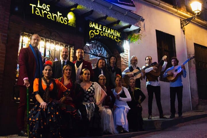 Flamenco show at Cuevas Los Tarantos Sacromonte