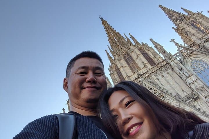 Barcelona VIP Private Tour: Sagrada Familia, Park Güell & Pedrera