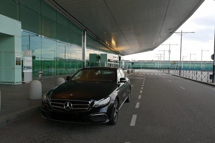 Private Transfer from Sitges to Barcelona Airport