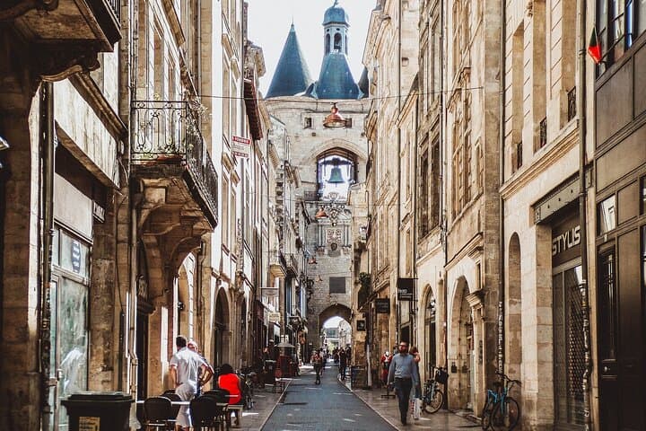 Private Direct Transfer From Donostia San Sebastian to Bordeaux