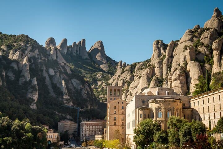 Montserrat with Black Madonna, Winery Tour & Lunch | Private Tour
