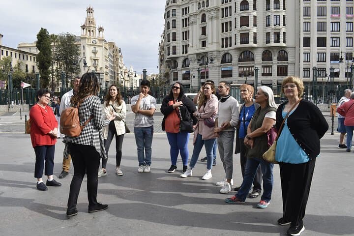 Private Walking Tour of Games and History in the Center of Valencia