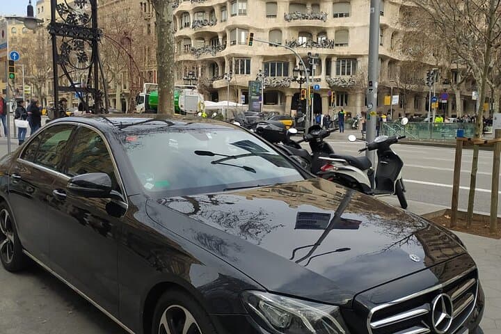Private Transfer from Barcelona to Girona City (or vice versa)