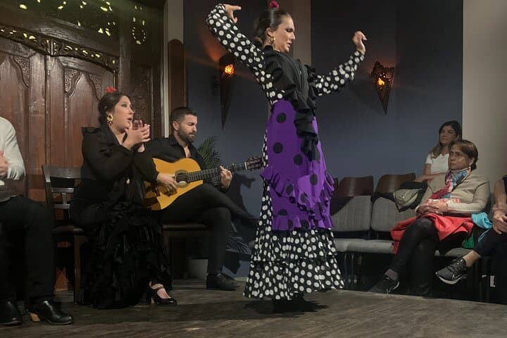 Flamenco show in the heart of Triana