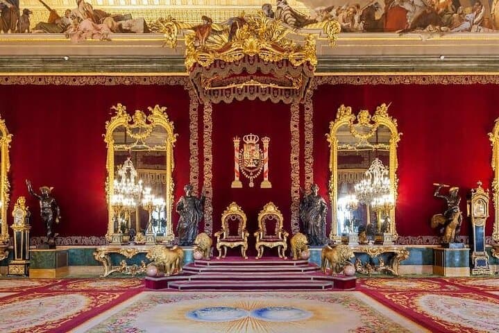 VIP PRIVATE: Royal Palace & Prado Museum. Hotel pick up included