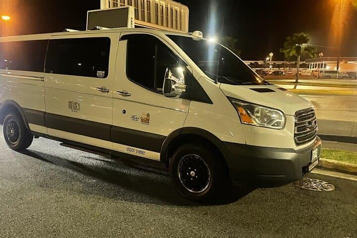 Santo Domingo Airport (SDQ) to Las Galeras - Round-Trip Transfer