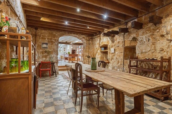 4-Hour Market Visit and Traditional Cooking Workshop in Palma