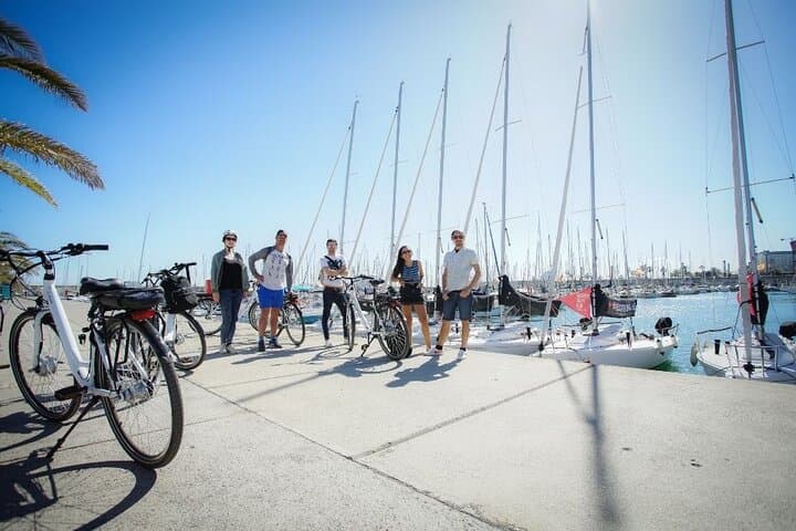 Barcelona Off The Beaten Track 4h Bike Tour