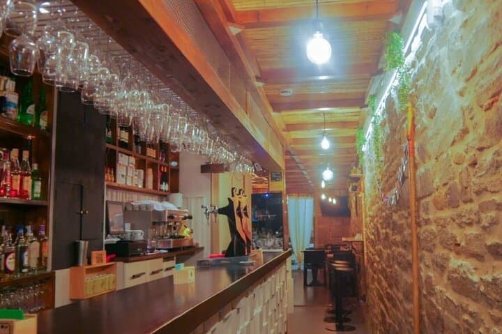 Santiago de Compostela: Cheese and Wine Tasting Experience