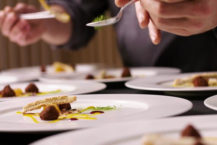 Culinary and cultural adventure in Barcelona: tasting menu.