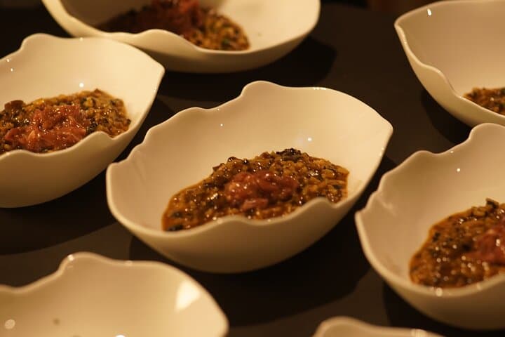 Culinary and cultural adventure in Barcelona: tasting menu.
