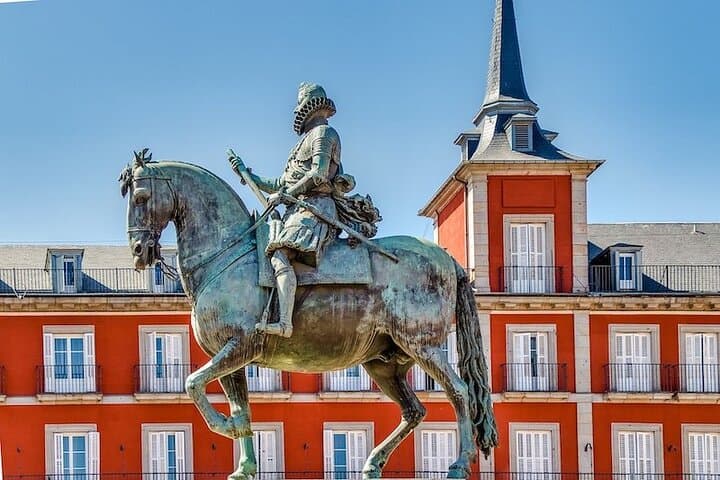 Madrid Old Town Tour & Flamenco Show with Optional Dinner