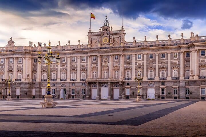 Madrid Old Town Tour & Flamenco Show with Optional Dinner