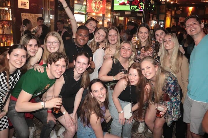 Madrid: Top Pub Crawl Madrid & Party