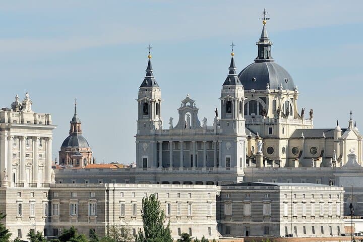Private Audio Guided Walking Tour in Madrid