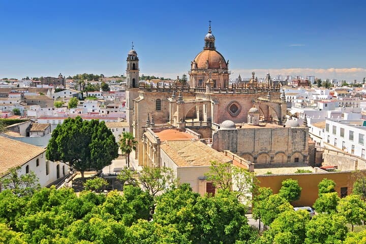 Cadiz: City Walk with Audio Guide in 7 Languages on your Phone