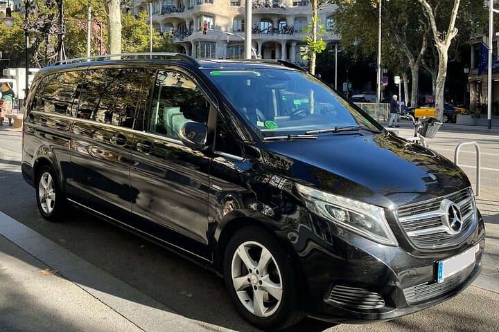 Visit Montserrat 5 hours (1 to 7 passengers)