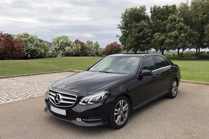 Transfer Airport Barcelona (DE 1 to 2 passengers)