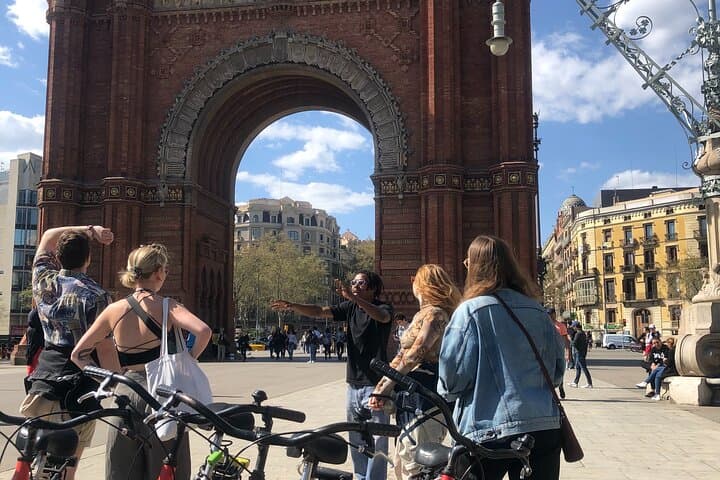 Bike Tour in Barcelona: History, Architecture and Culture