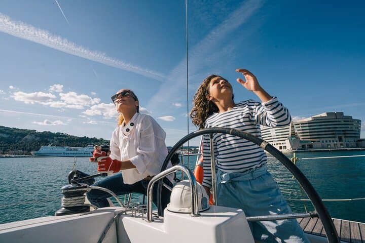 Barcelona: Mediterranean Sailing Experience with Open Bar