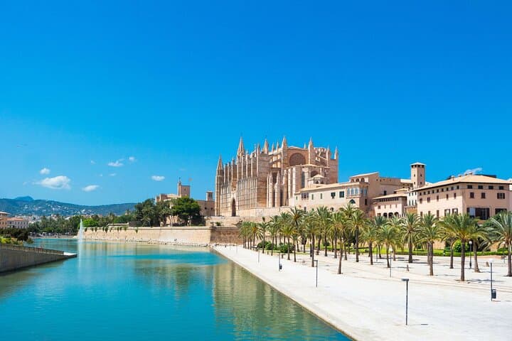 Palma de Mallorca : Private Custom Walking Tour with A Guide