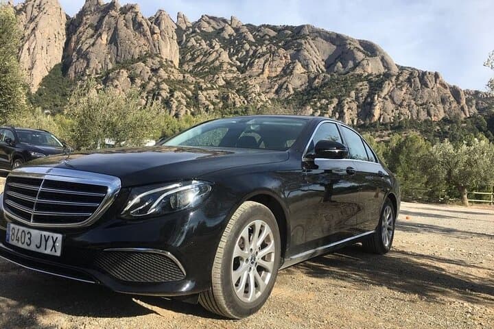 Private Transfer from Barcelona to Montserrat Round Trip