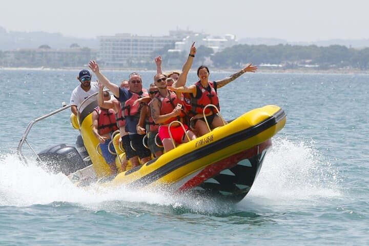 1 Hour of Adrenaline and Speedboat adventure in Alcúdia