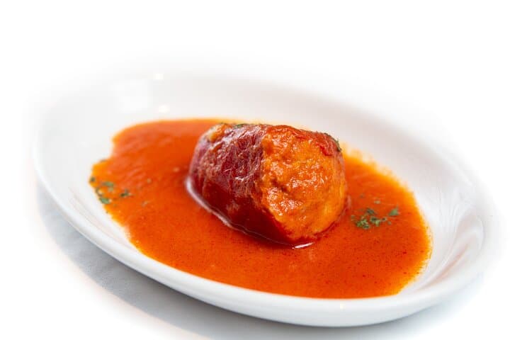 Get lost in the last classic pintxo taverns