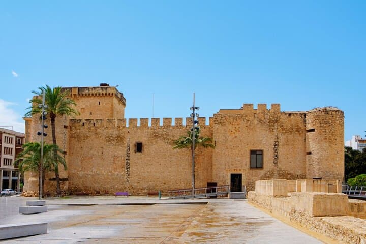 Historic Altamira Museum Private Tour Through Santillana Del Mar