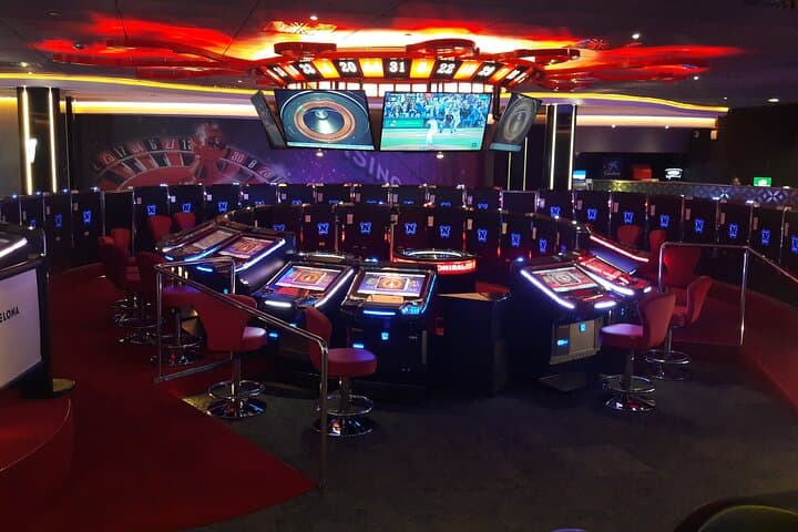 Ticket Entrance in Casino Barcelona with Cocktail and Gift