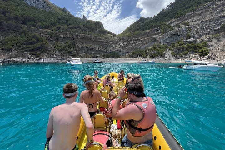 1 Hour of Adrenaline and Speedboat adventure in Alcúdia