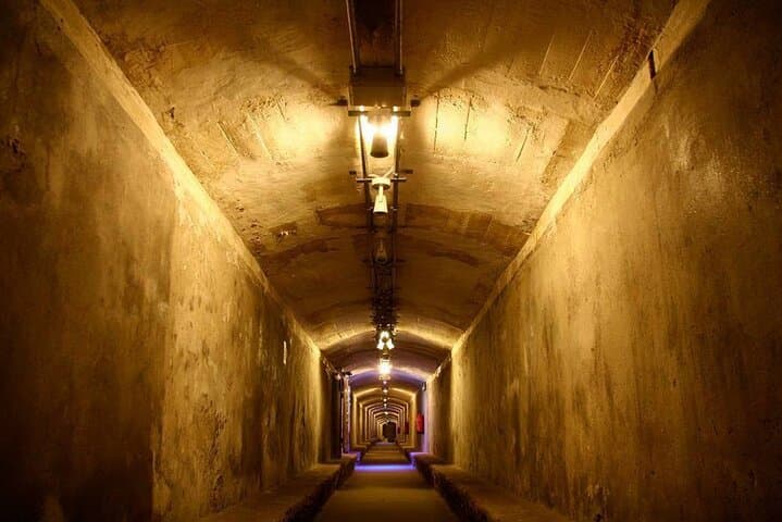 Guided Tour: Shelters of the Spanish Civil War. Spanish tour