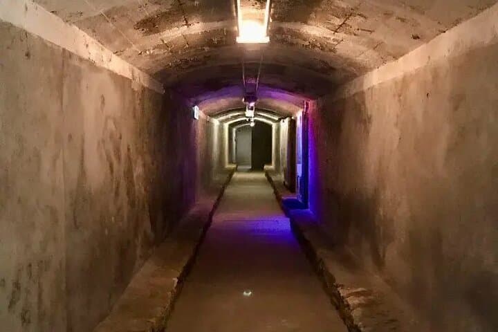 Guided Tour: Shelters of the Spanish Civil War. Spanish tour