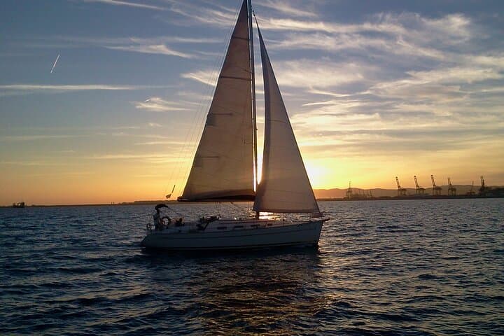 Sunset Sailing Tour in Barcelona