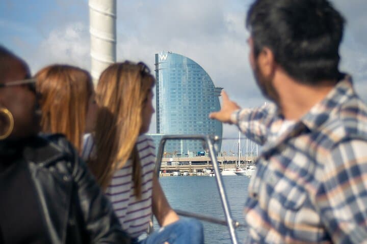 Sailing Tour and Tasting of Submarine wines on board
