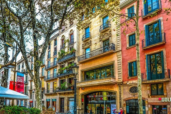 Barcelona Local Fashion Designers Shopping Tour with a Stylist
