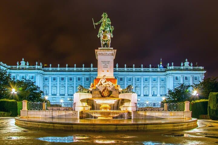 Madrid: VIP Royal Palace & Cathedral with tickets & hotel pickup