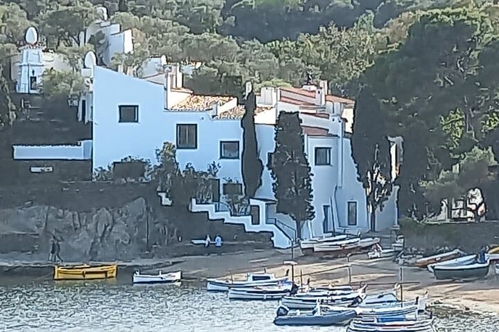 Private Tour from Barcelona to Cadaques With Guide