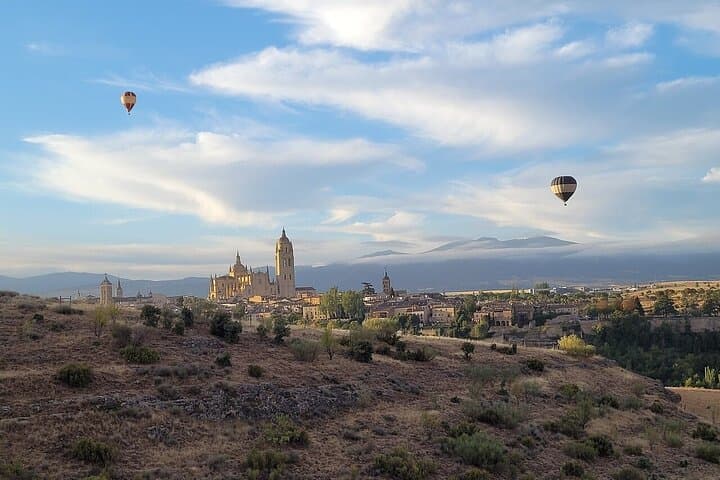 Segovia Fullday Guided Private Tour with car or Van frm madrid