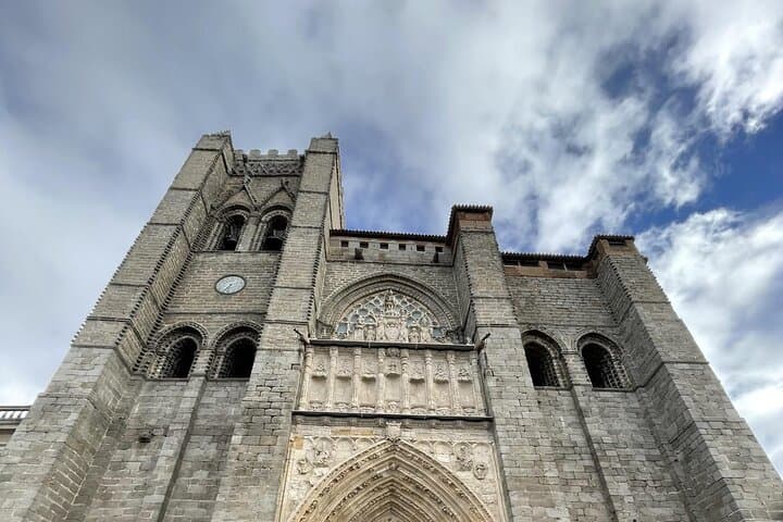 Private Tour in Ávila, Walls and Historic Center