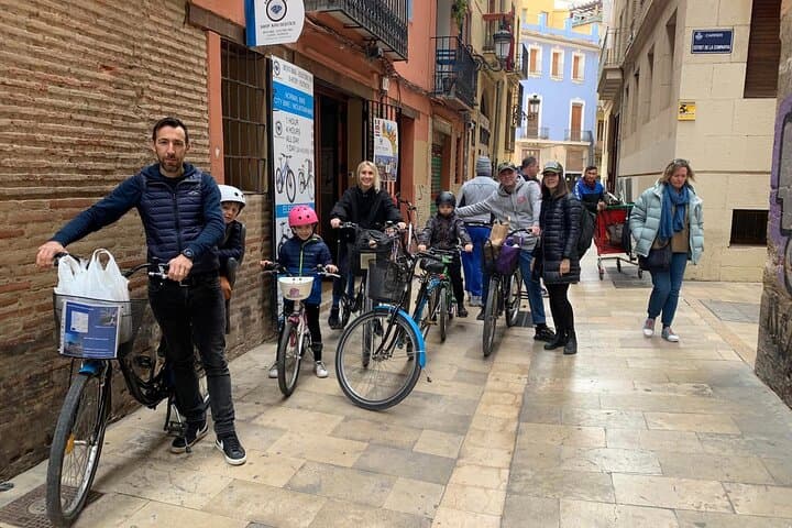 Rental of Bicycles and Scooters to walk around Valencia