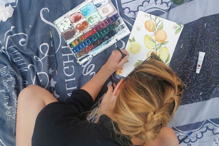 Watercolor workshop in French with aperitif in Seville