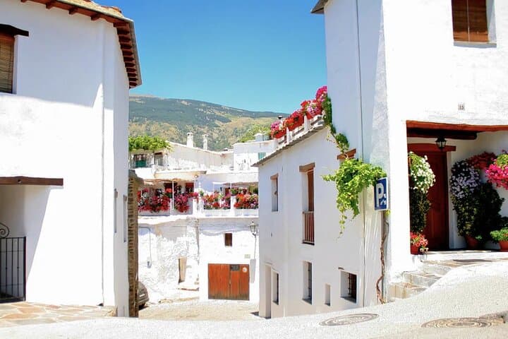 Moorish villages hikes.