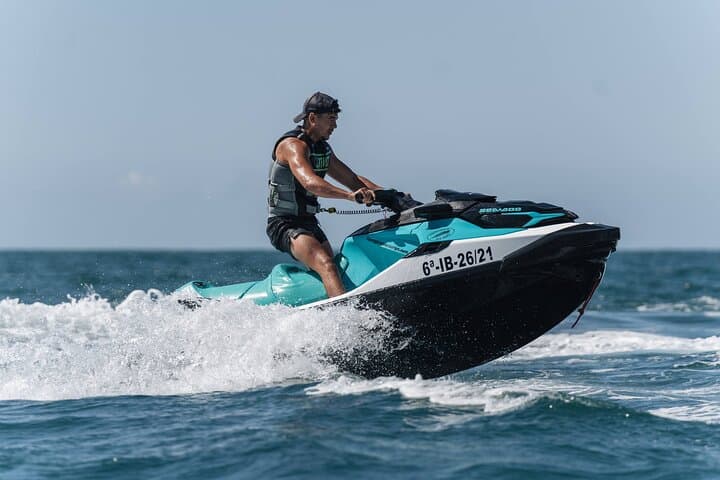 Best jet ski rental without a license in Fuengirola