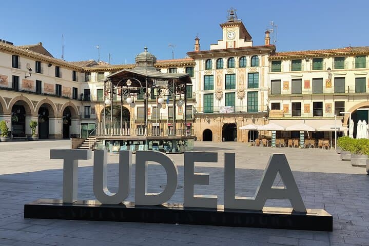 4x4 Tour: Tudela, Europe's Great Desert & Authentic Local Lunch