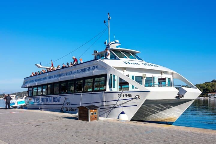 Mahon Harbour Boat Tour with Mahon Market and Gin Distillery
