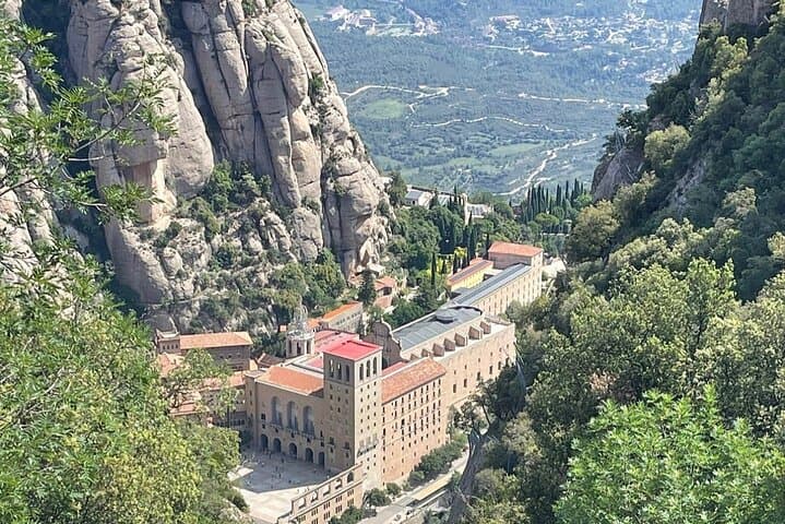 Private Tour from Barcelona to Montserrat