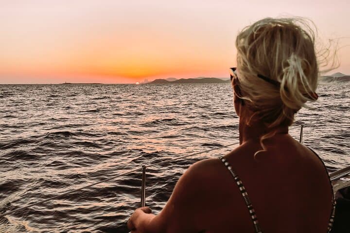 Golden Horizons: Private Sailboat Sunset Sail in Ibiza