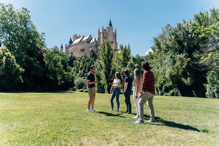 Segovia with Alcazar Guided Tour by High-Speed Train from Madrid