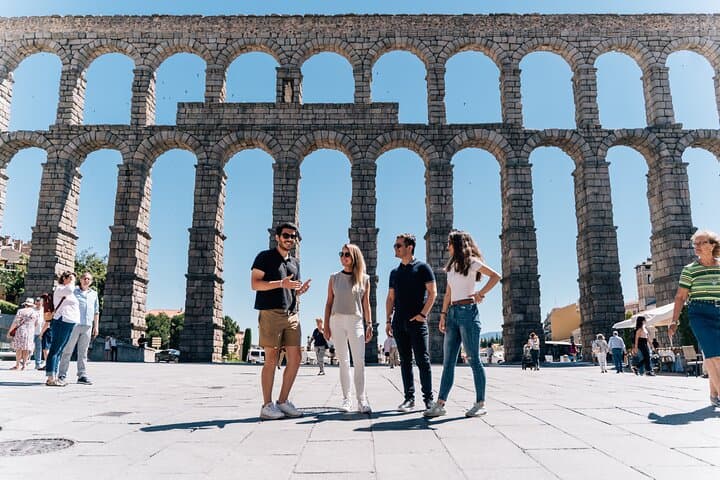 Segovia with Alcazar Guided Tour by High-Speed Train from Madrid